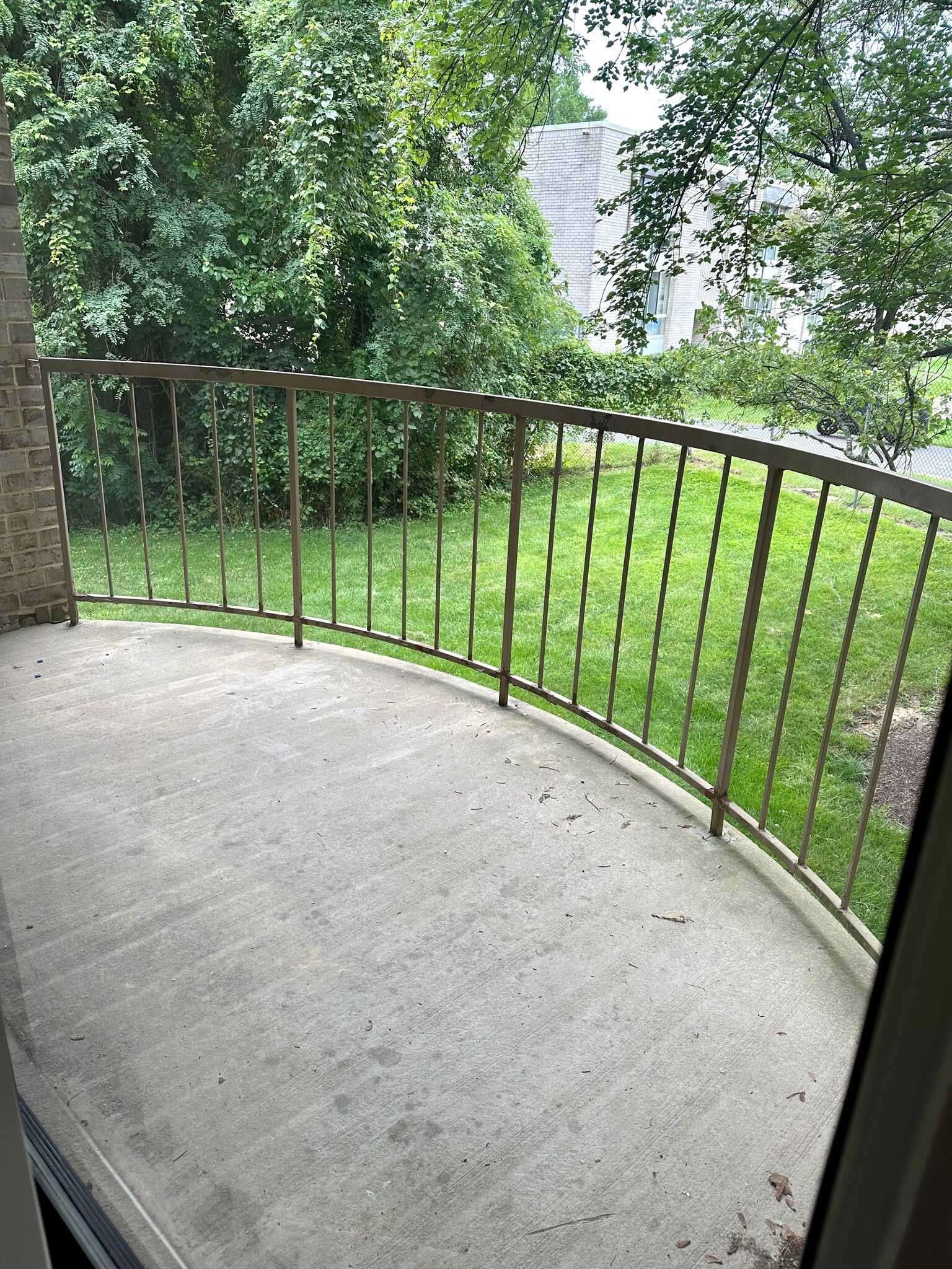 Building Photo - 3358 Huntley Square Dr