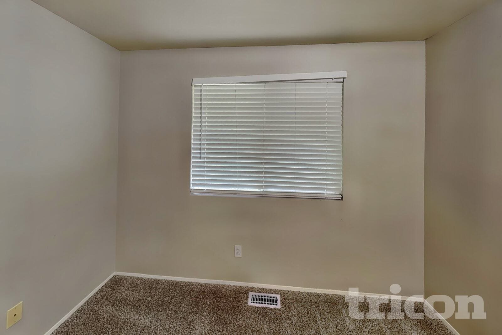 Building Photo - 6295 Grandridge Dr SE
