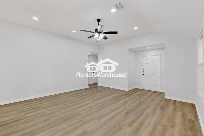 Building Photo - Completely Refreshed Forney Home MOVE IN R...