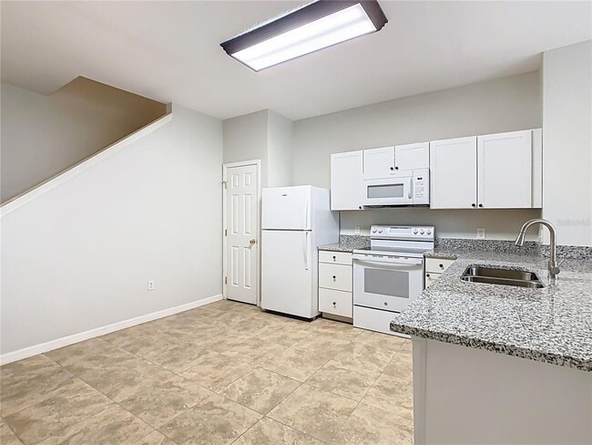 Building Photo - 5292 Paradise Cay Cir