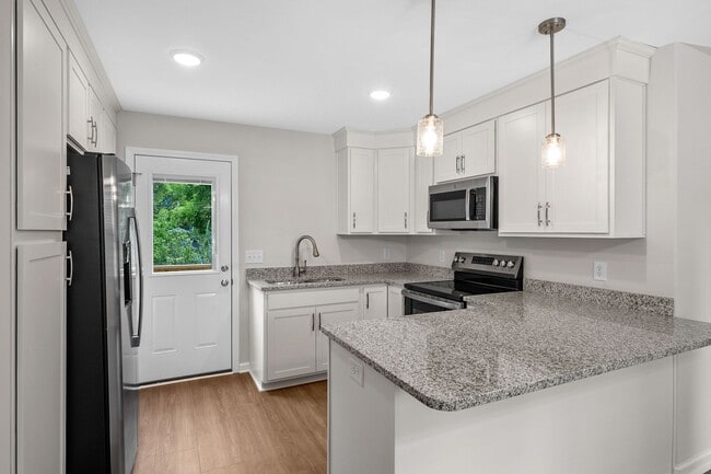 Building Photo - 1217 Dodd St