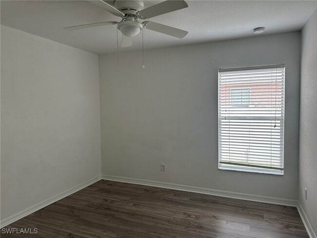 Building Photo - 1334 NW 15th Pl