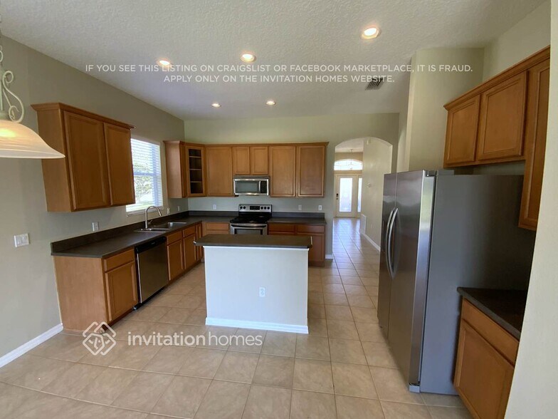 Building Photo - 125 Spring Glen Dr