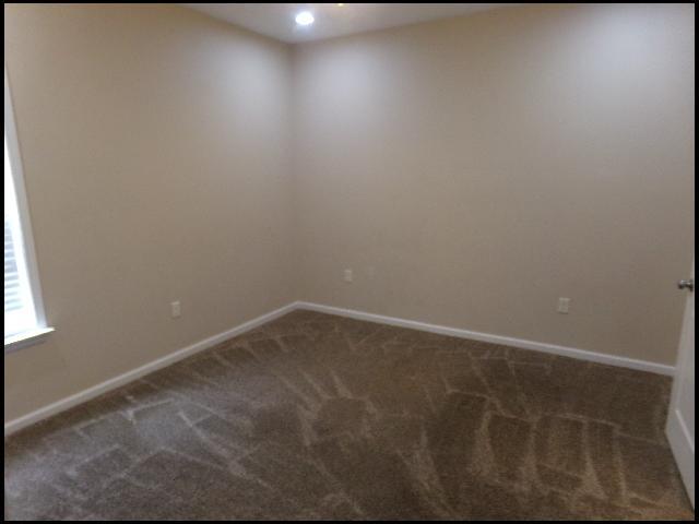 Building Photo - 802 Wright Ave