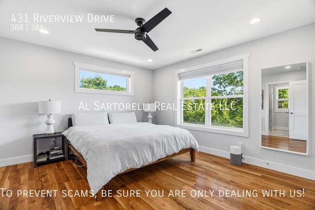 Building Photo - 431 Riverview Dr