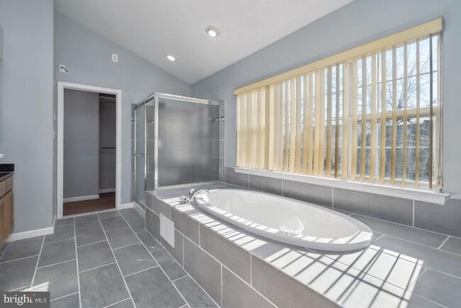 Building Photo - 17013 Birch Leaf Terrace