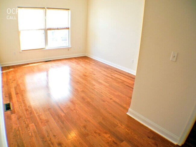 Building Photo - 1006 S Cleveland St