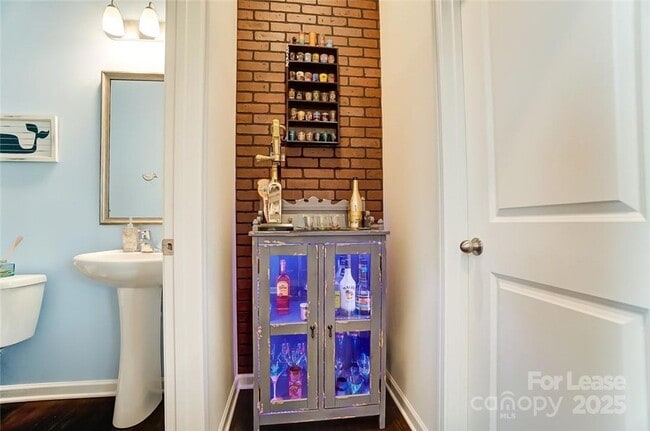 Building Photo - 9107 Bluefield St