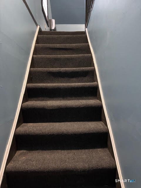 Building Photo - 96 Balsam Ave