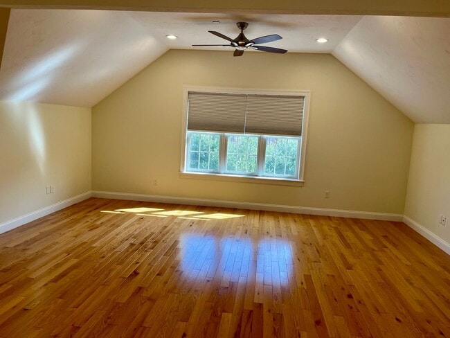 Building Photo - 41 Dexter Rd