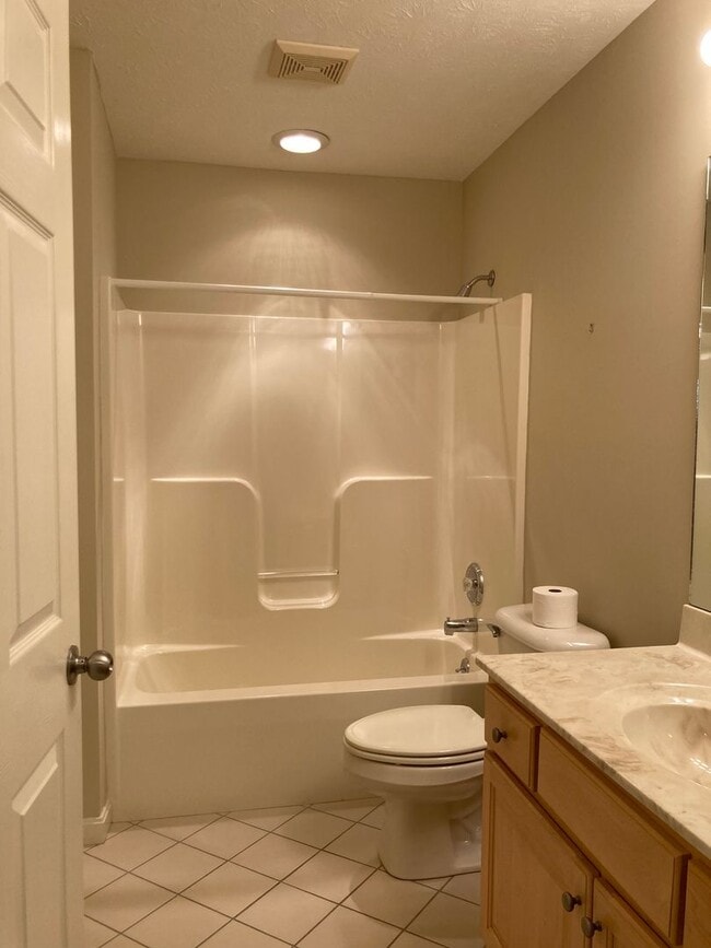 Building Photo - 106 Walnut Trace Cir