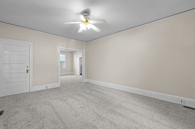 Building Photo - 308 Causey Ave