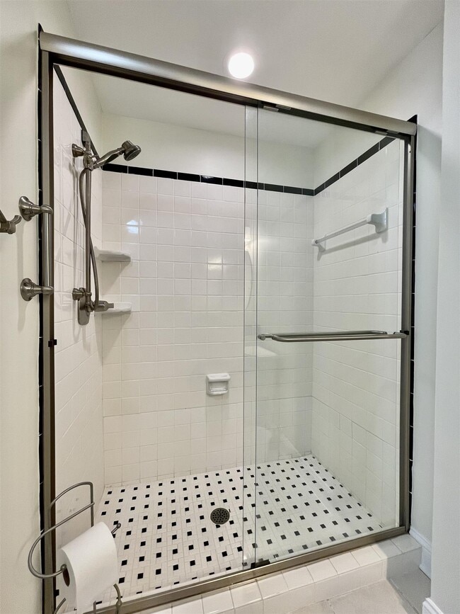 Building Photo - 160 Palmetto Rd