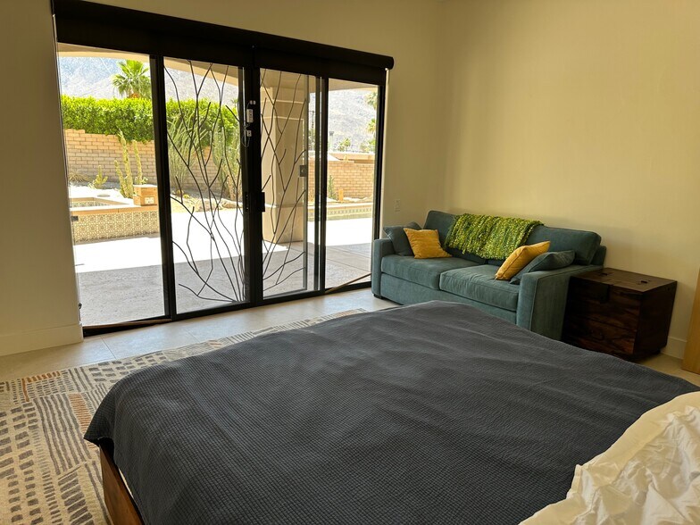 Building Photo - 2800 Cholla Pl