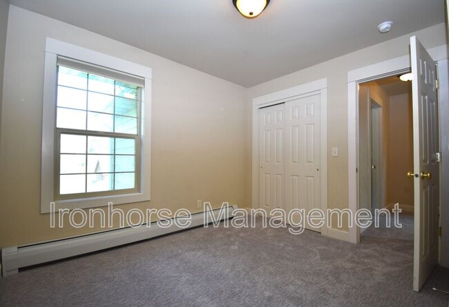 Building Photo - 623 Westgate Ave