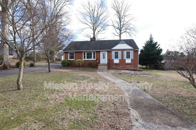 Building Photo - 8707 Mapleton Rd