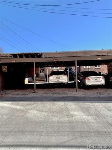 Building Photo - 2347 S Race St