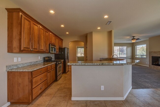 Building Photo - Beautiful home in Prescott