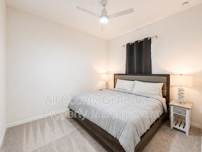 Building Photo - 5628 Lightning Whelk Ln