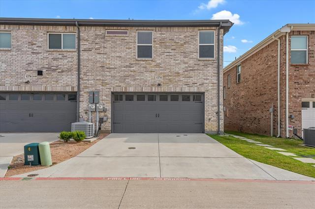 Building Photo - 1274 Alamo Dr