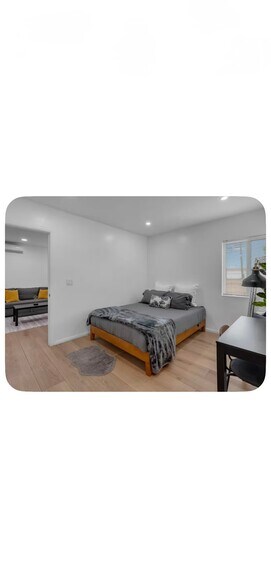 Building Photo - 15114 Orange Ave