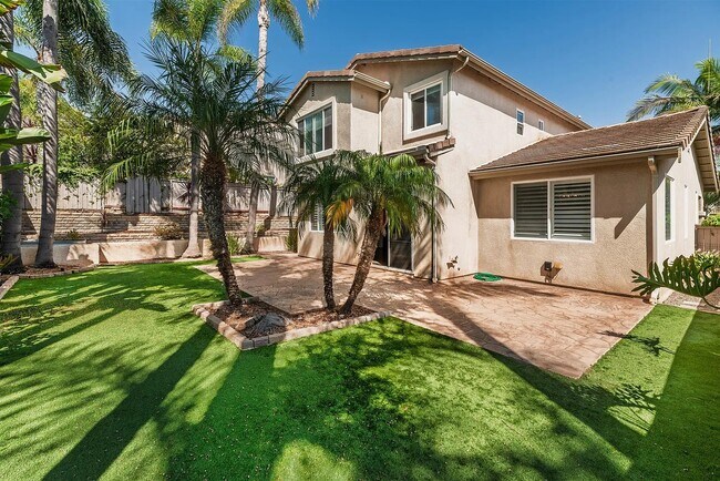 Building Photo - 6081 Paseo Monona
