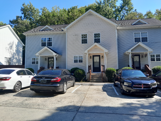 Primary Photo - 2820 Ashe St