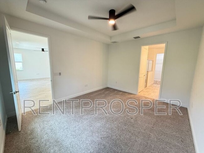 Building Photo - 2694 Addison Dr