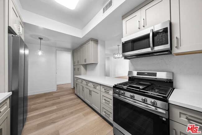 Building Photo - 235 S Tower Dr