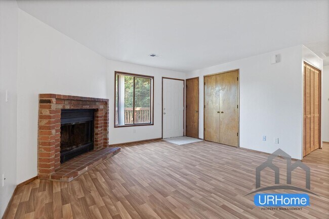 Building Photo - 436 SE 169th Ave