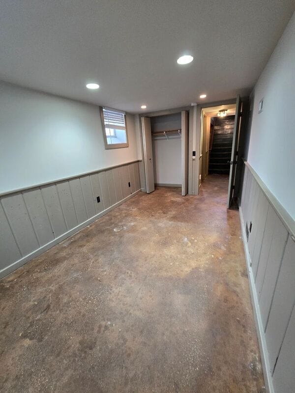 Building Photo - 5800 N Girard Ave