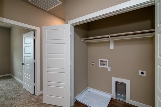Building Photo - 604 Harvest Moon Dr