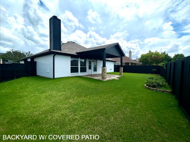 Building Photo - 4517 Woodbluff Dr