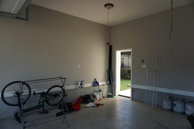 Building Photo - 48 9th Ave