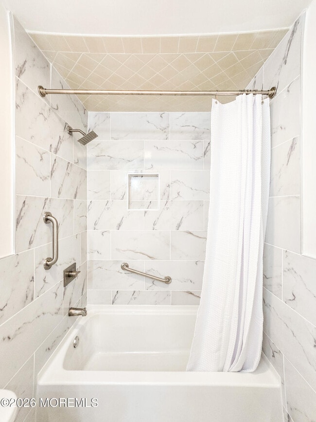 Building Photo - 167E Concordia Cir