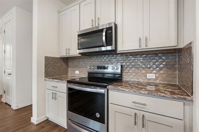 Building Photo - 8204 Prairie Rye Dr