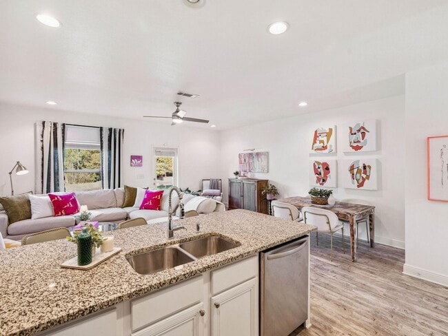 Building Photo - 89 Crossing Ln