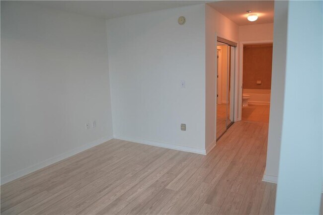 Building Photo - 3324 Peachtree Rd