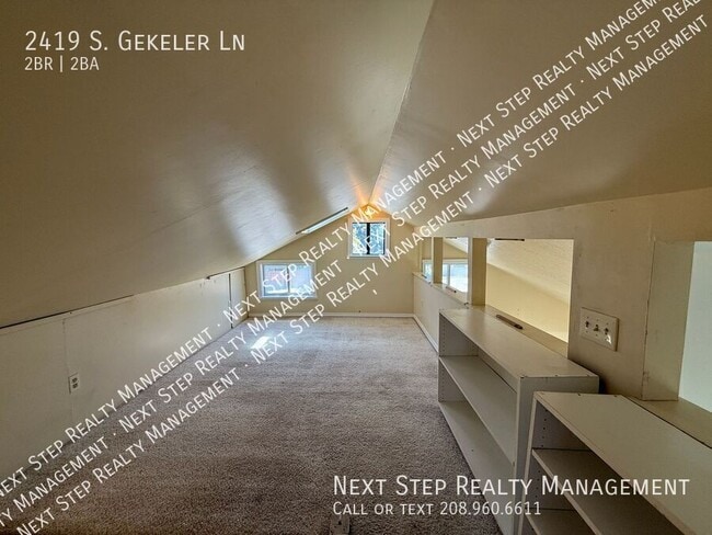 Building Photo - 2419 S Gekeler Ln