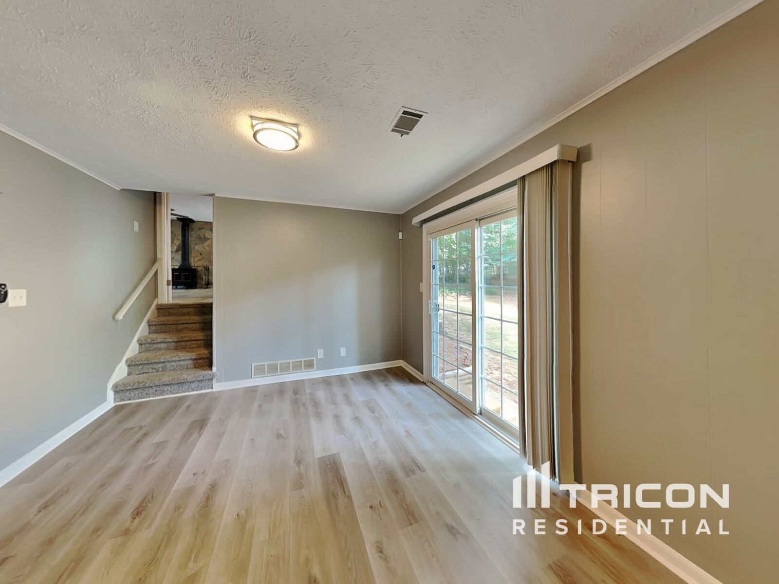 Building Photo - 155 Rock Garden Terrace N W