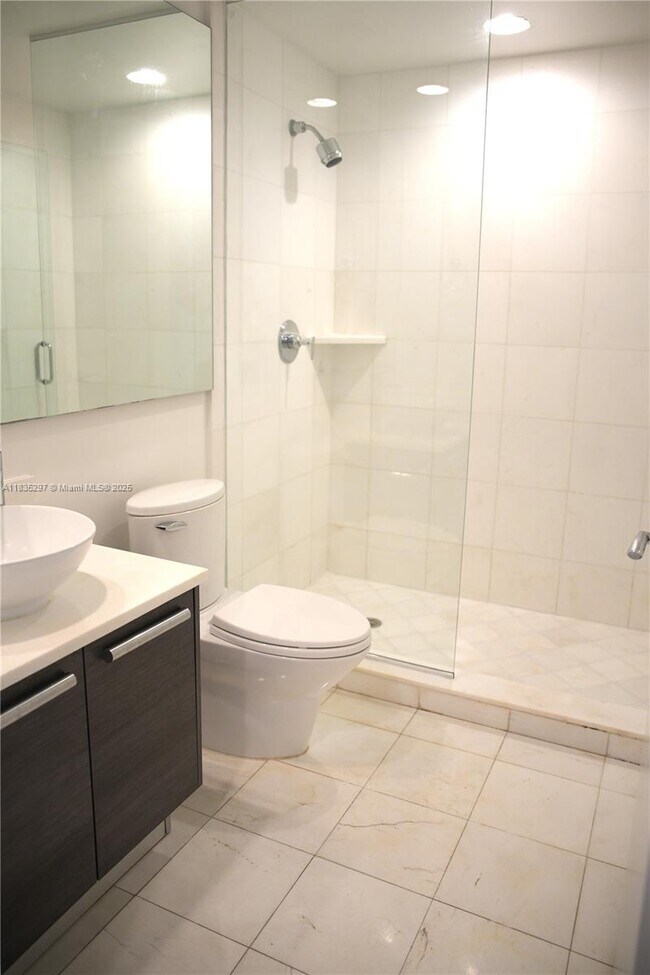 Building Photo - 2950 NE 188th St