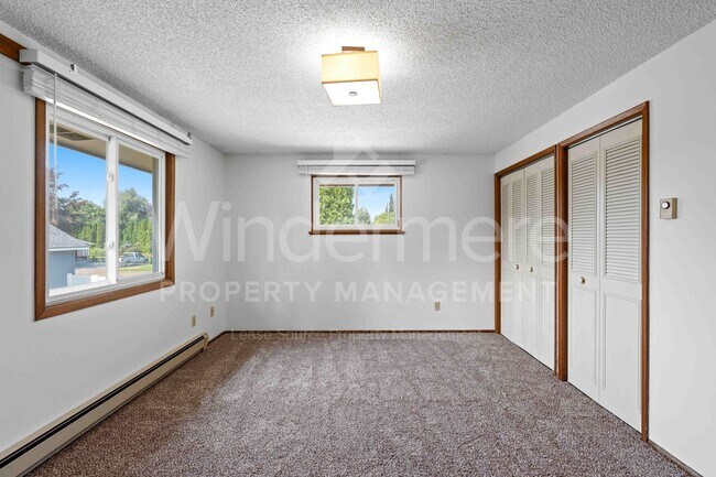 Building Photo - 906 S McDonald Rd