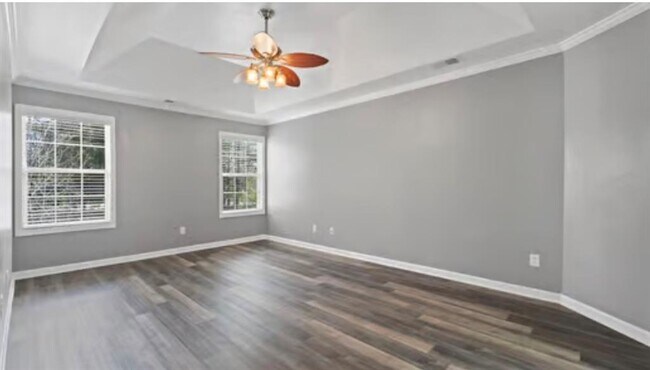 Building Photo - 704 Jonquil Ct