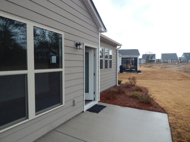 Building Photo - Beautiful home in Del Webb by Riverlights (55 and over community)