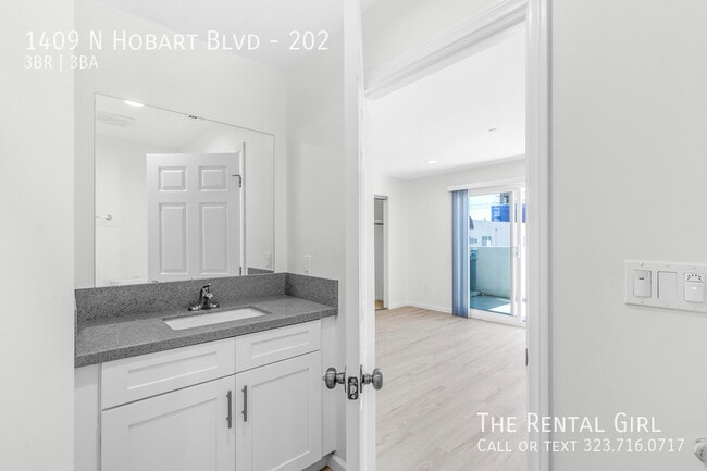 Building Photo - 1409 N Hobart Blvd