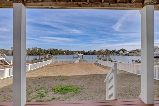 Building Photo - 1059 Meridian Dr