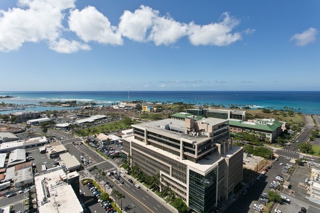 Building Photo - BEAUTIFUL 1 BEDROOM UNIT IN THE COLLECTION