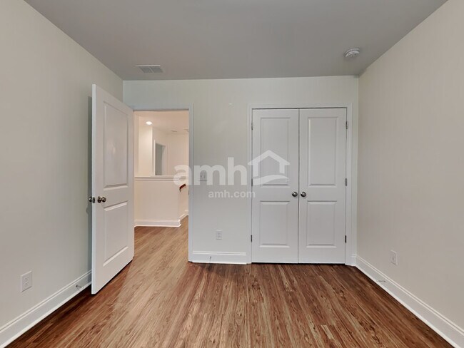 Building Photo - 317 Azore Way
