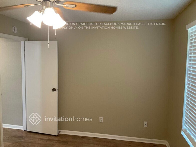 Building Photo - 5515 Redhawk Dr