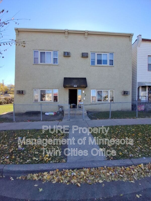 Building Photo - 840 Beech St